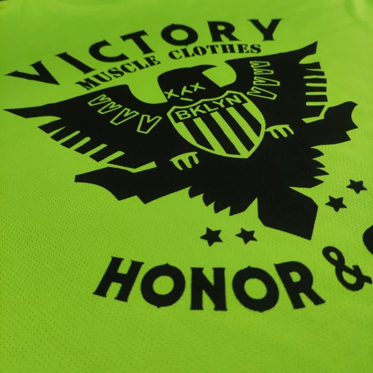 تیشرت بدنسازی سایز بزرگ سوزنی VICTORY رنگ فسفری